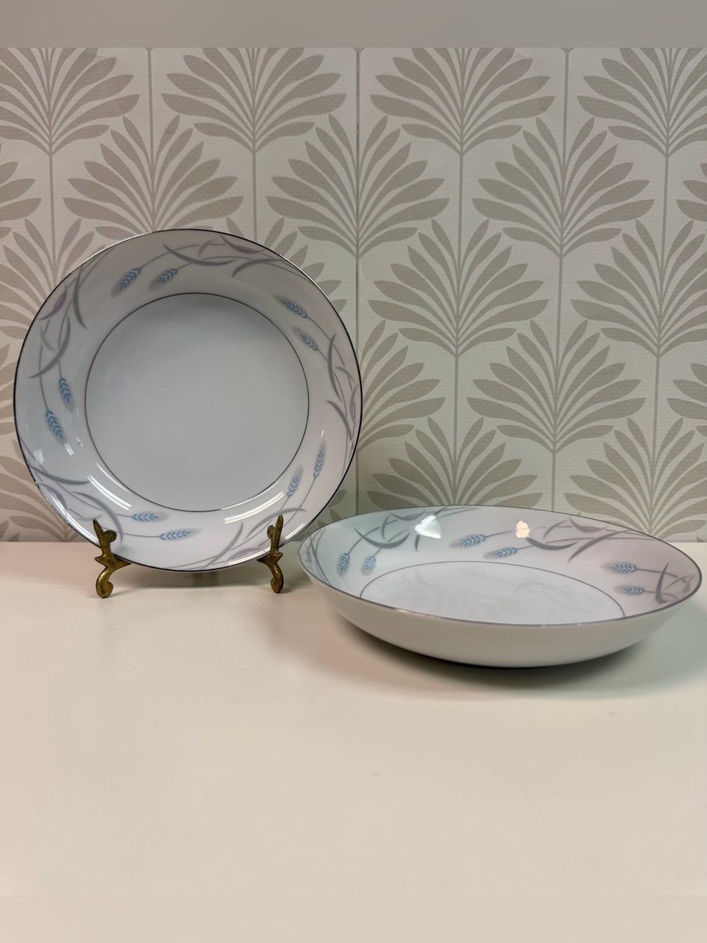 Vintage Valmont China Coupe Soup Bowls Royal Wheat Pattern 7.5” Set of 2